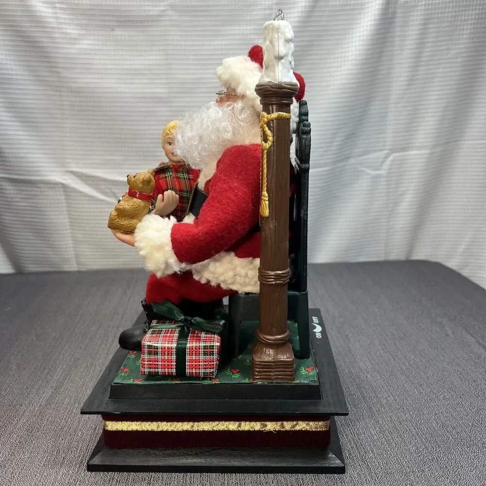 Vtg 1993 Holiday Creations Illuminated Musical Scene Santa Claus w/ Boy Video